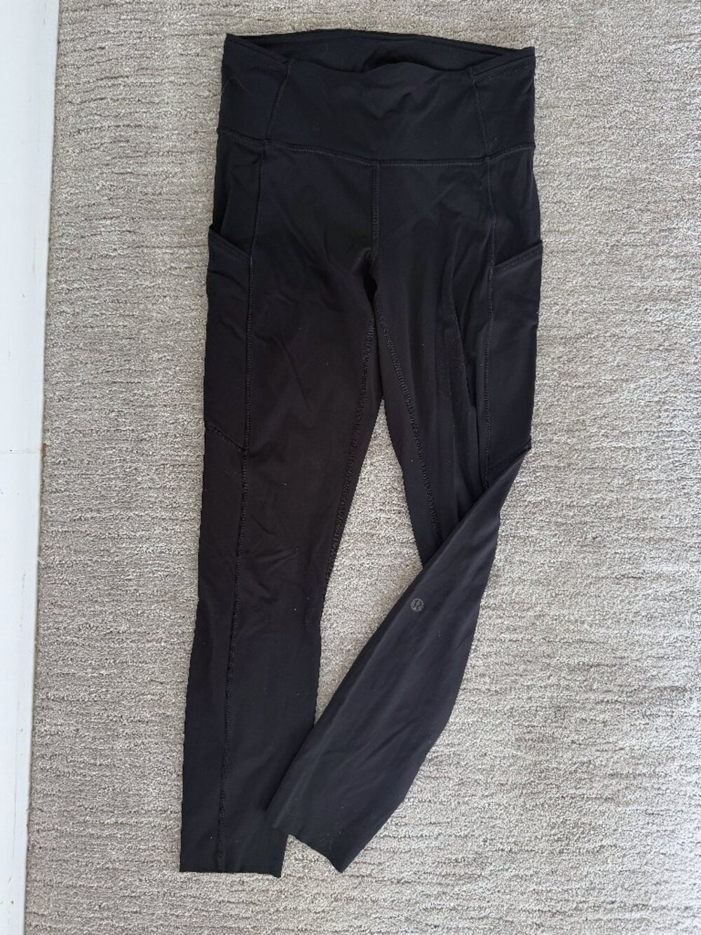 lululemon Fast and Free High-Rise Tight 25" - Black - Size 6